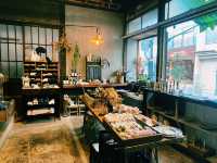 ☕ fumi（フミ）｜諏訪・上諏訪駅から徒歩5分の古い薬局カフェ＆雑貨店 