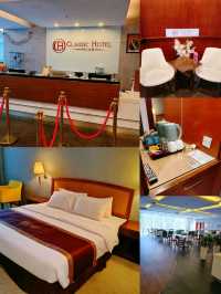 Explore Muar's Central Comfort: Classic Hotel - Your Gateway to Town & Taste!