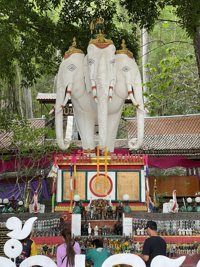 Wat Tam Erawan Cave Temple➡️Explore Isan