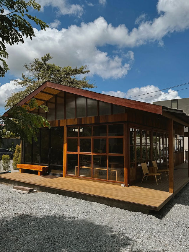 🇹🇭泰國暖武里｜森林系日式咖啡館 Yasu Coffee