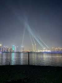 เดินเล่นชมแสงไฟริม Qiantang River
