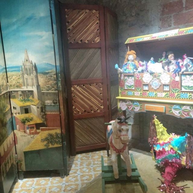 【サンミゲルデアジェンデ】Museo La Esquina