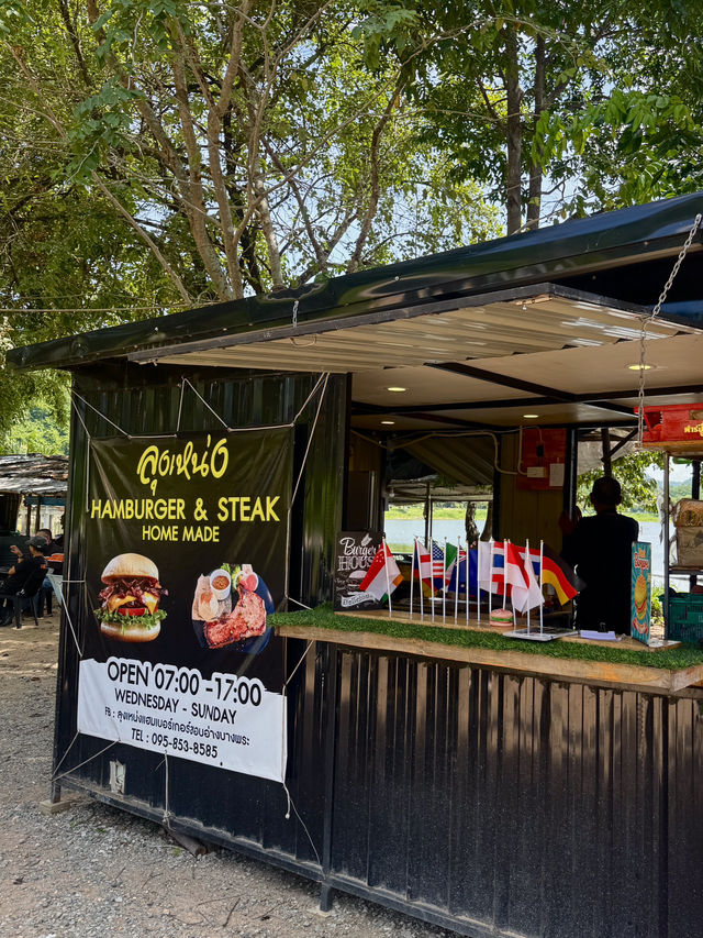ชมวิวยามเช้าพร้อมกินเบอร์เกอร์ ริมอ่างเก็บน้ำ