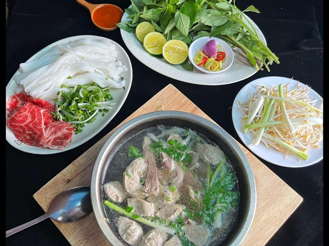 Michelin-Listed Pho in Saigon 🍜 Phở Việt Nam 