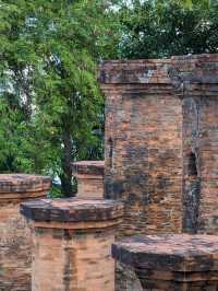 🇻🇳 Cham Towers Po Nagar: A Greeting from Ancient Times in Nha Trang! 🗿