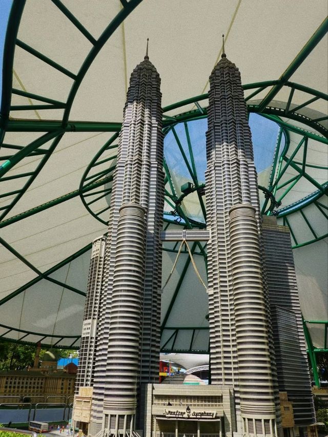 🎢🧱 LEGOLAND Malaysia Resort, Johor Bahru – Where Brick Dreams Come True! 🇲🇾✨