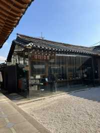 Cafe Onion Anguk