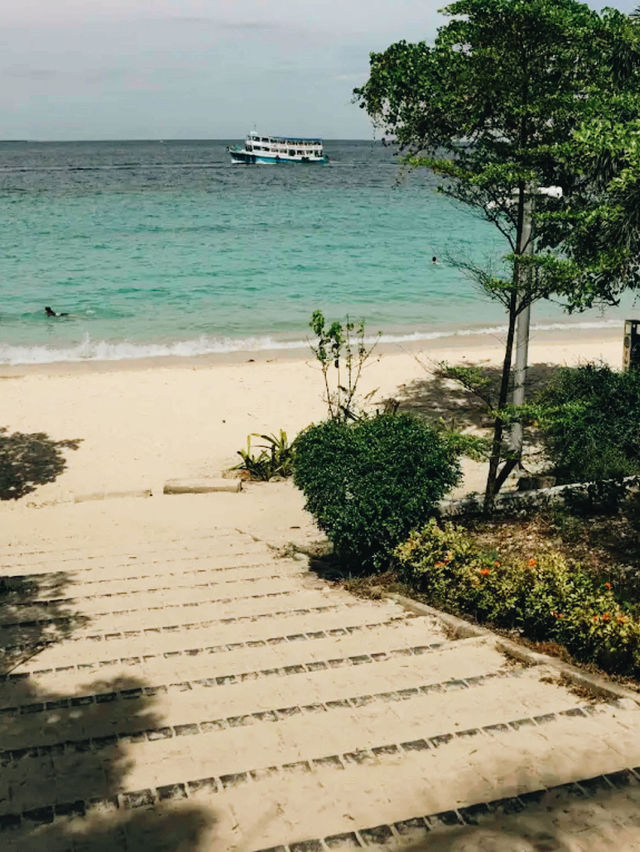 🏝️”หาดตายาย“น้ำทะเลสีฟ้าใส หาดทรายขาว 