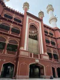 【インド・コルカタ ナコダモスク】コルカタ最大のイスラム教寺院へ