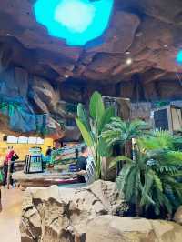 Buck’s Cafe – Feast Big in the Heart of Genting SkyWorlds!