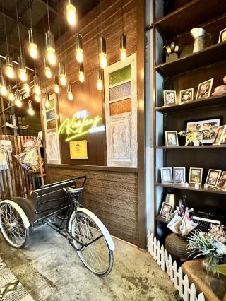 Di mana Tradisi Terasa Seperti Rumah