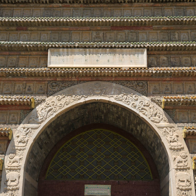 🏯 A Quiet Gem in Hohhot – Five Pagoda Temple (五塔寺)