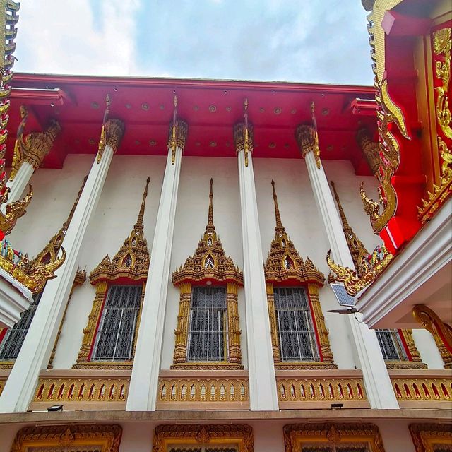 วัด 150 ปี ฝั่งธนบุรี วัดอาวุธวิกสิตาราม