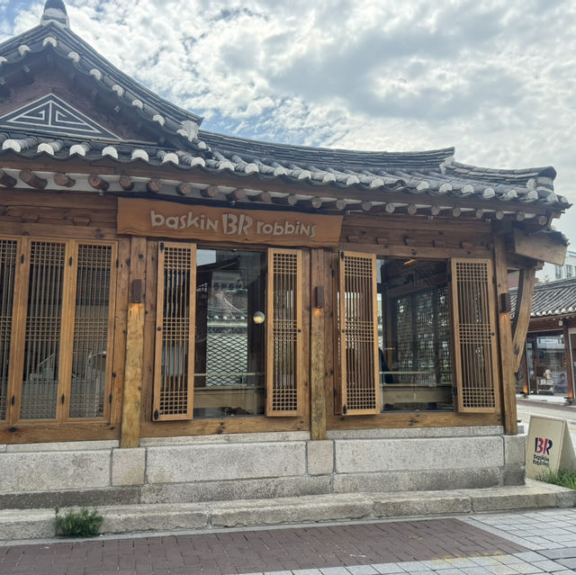 【韓国旅行】韓屋でサーティワン食べたよ！🍨