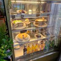 คาเฟ่เทพนิยายกลางเมือง