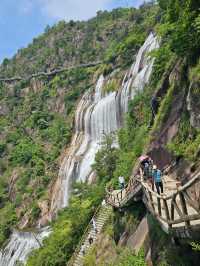 Escape to Tranquility: Weekend at Mount Tiantai’s Guoqing Temple