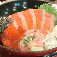 🧡 COASKA横須賀ベイサイドに広がる多彩なグルメと家族向け施設を巡る食べ歩き＆遊びスポット💙