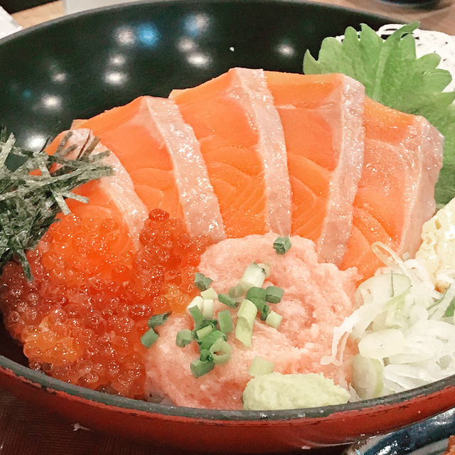 🧡 COASKA横須賀ベイサイドに広がる多彩なグルメと家族向け施設を巡る食べ歩き＆遊びスポット💙