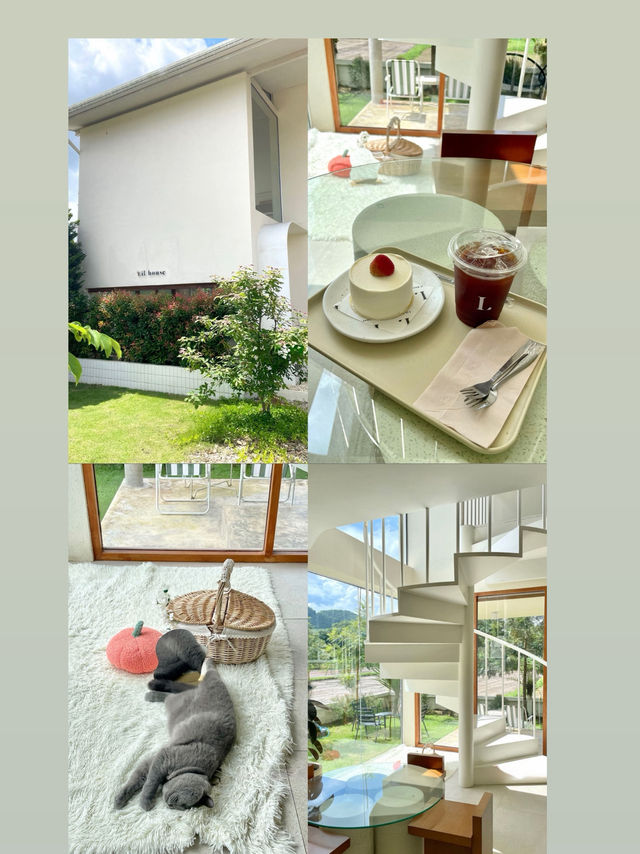 คาเฟ่แนวมินิมอล Lilhouse cafe เชียงราย