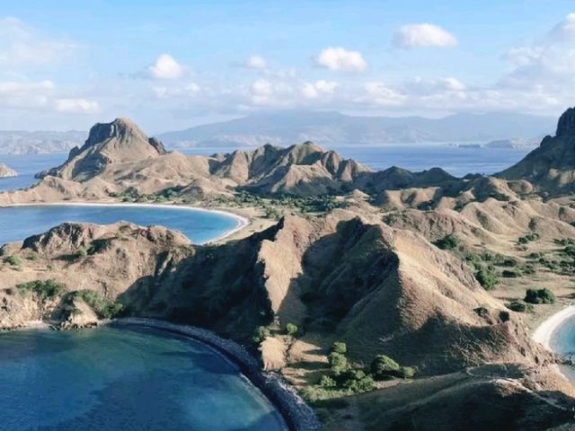 Gateway to Adventure: Labuan Bajo 🌴🐢