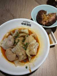 黃河路佳家湯包，現包現蒸，才好吃