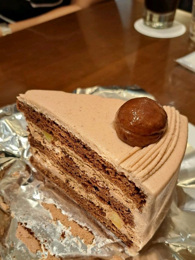 🍰 HARBS Cafe ขนมเค้กสุดหรูรสชาติโดนใจ!