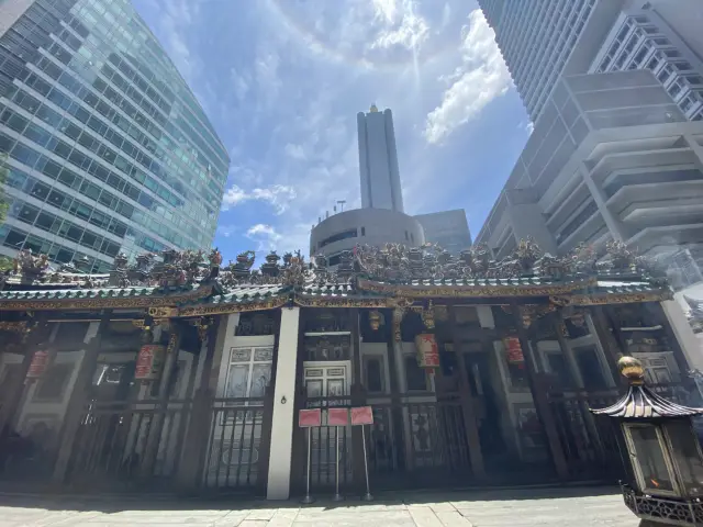 月海清寺（Yueh Hai Ching Temple）