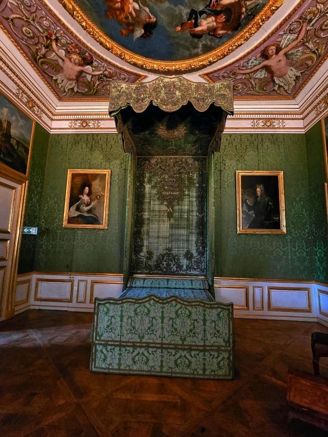 👑 Nymphenburg Palace – The Royal Charm of Munich