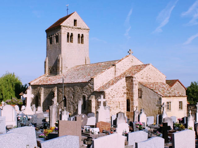 Solo in a Saint's Shadow: The Crypt of Saint-Ferréol