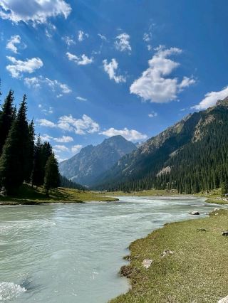 探索吉爾吉斯斯坦未馴服的美麗風光