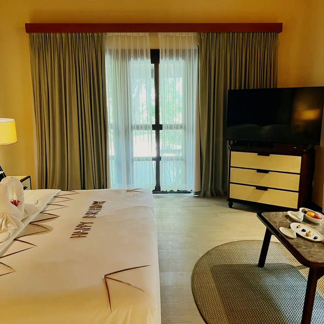 ✨ Sheraton Maldives Full Moon Resort & Spa: A Secluded Island Paradise 🌴 ✨ Sheraton Maldives Full Moon Resort & Spa: A Secluded Island Paradise 🌴