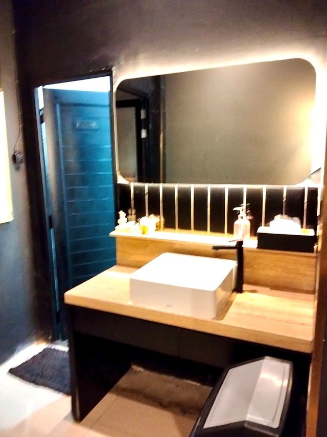 Stylish Table Scene🪑 Stylish Table Scene🪑