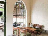 Abeey Coffee & Eatery Depok