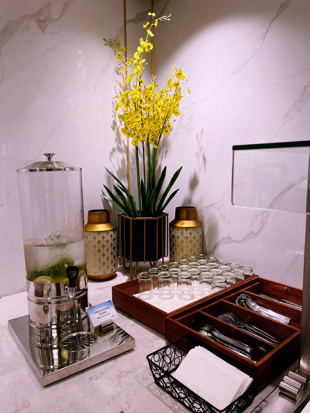 Elegance in Transit at Travel Club Lounge KIA