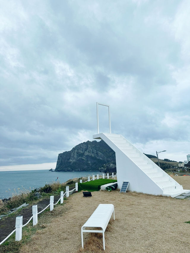 성산일출봉 앞에 이런 대형카페가? 제주 해일리 카페