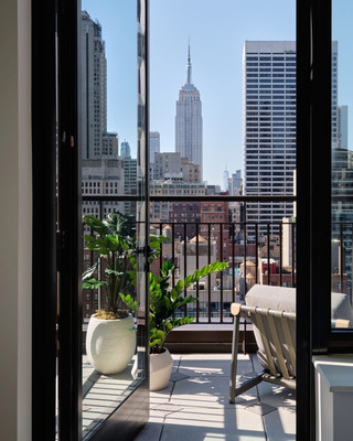 【แลนด์มาร์คใหม่แห่งแมนฮัตตัน นิวยอร์ก】Kimpton Era Midtown New York สูง 33 ชั้น ข้าง Rockefeller Center เตรียมเปิดตัวอย่างยิ่งใหญ่ มีนาคม 2026 × ชมวิวขอบฟ้าแบบ 360 องศา ทั้งตึก Rockefeller และ Empire State