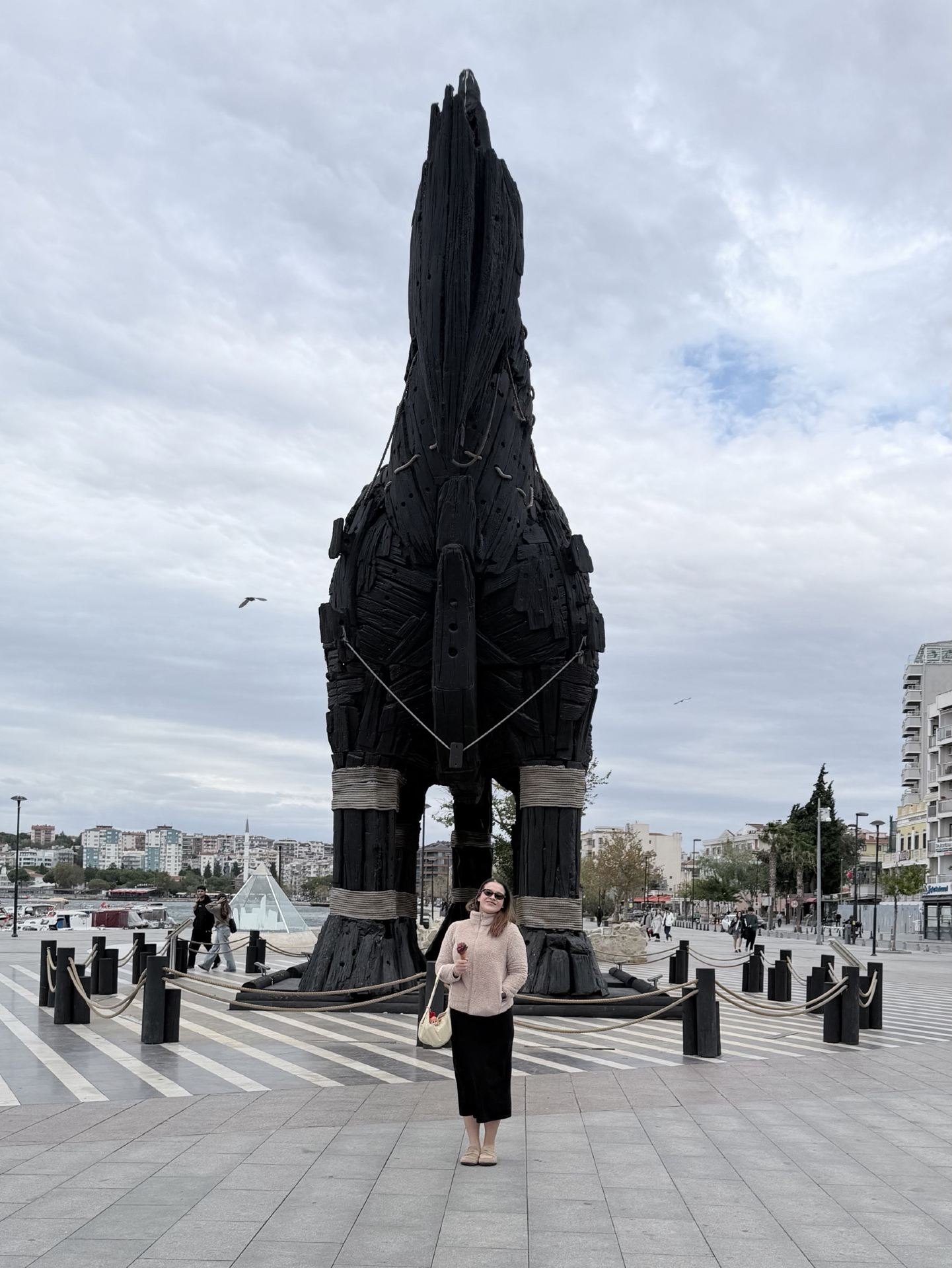The statue of the Trojan Horse in Çanakkale, Thailand 🇹🇷🐴