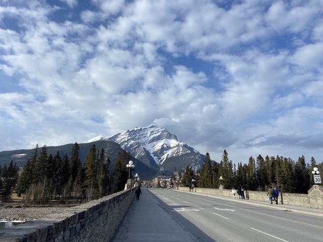 Banff Town / Village - Awesome views!