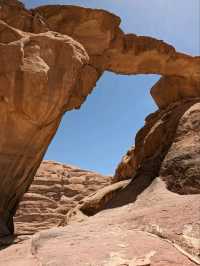 ワディラム砂漠　Um Frouth Rock Arch