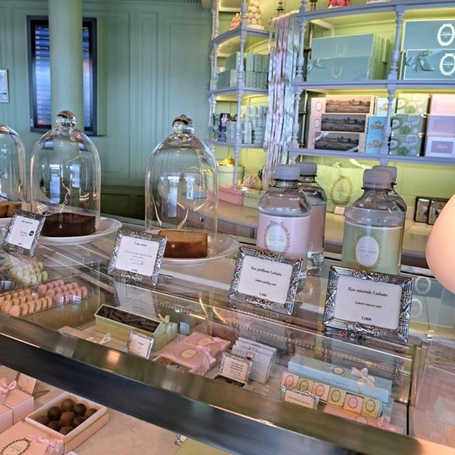 法國甜點體驗--LADURÉE