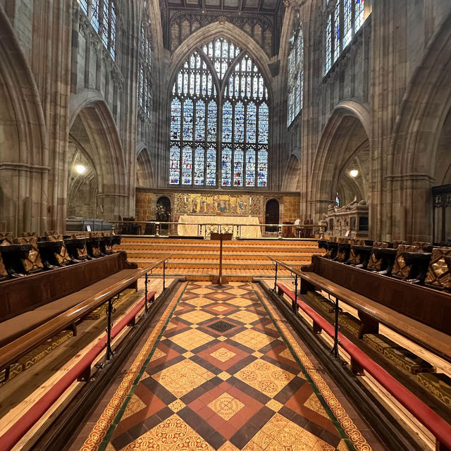 Welcome to Great Malvern Priory
