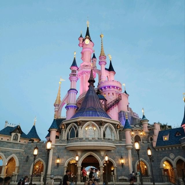 Girls Trip to Paris, France