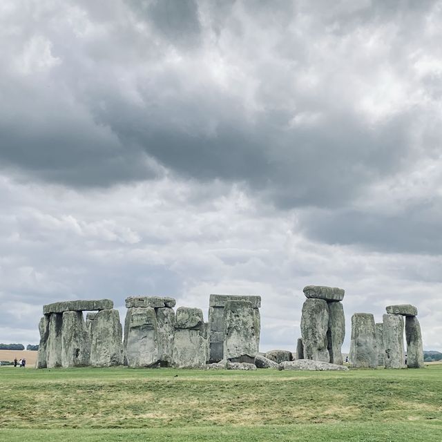Stonehenge: Where Ancient Meets Awesome