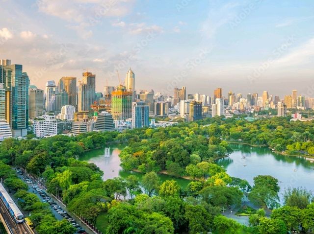 Lumpini Park: the destination for sport, nature lovers, and families!