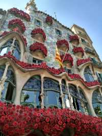 Casa Batlló: Gaudí’s Dreamlike Masterpiece on Passeig de Gràcia