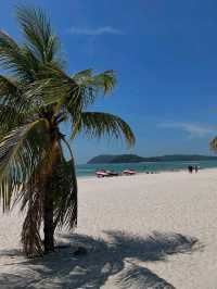 🌴 Where Sky Meets Sand – Langkawi Beach, Malaysia