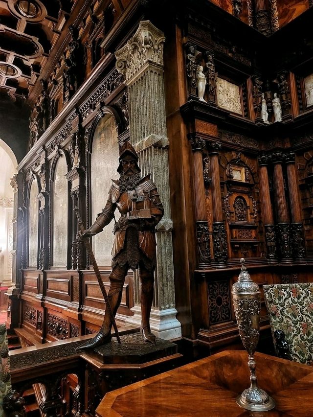🏰👑 “Royal Dreams in the Carpathians: My Day at Peles Castle” ✨🌲