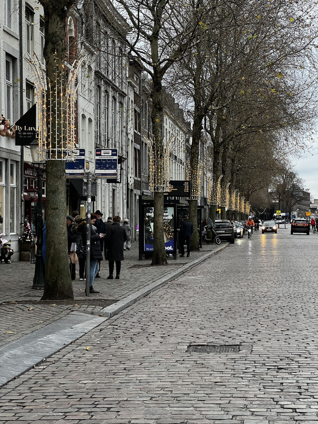 🇳🇱✨ Boschstraatkwartier – Where Industrial Soul Meets Maastricht’s Modern Heart 🏙️🧱  