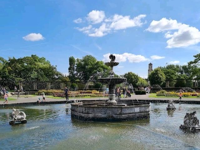 🌳 Stanley Park: Blackpool’s Peaceful Green Escape 🇬🇧🌸