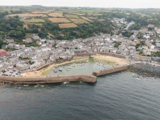 Mousehole, Cornwall — The Prettiest Fishing Village in England 🇬🇧⚓